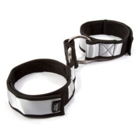 afbeelding fifty shades of grey - arm restraints